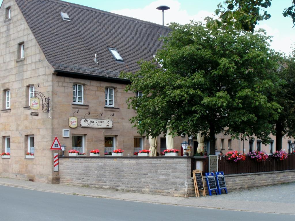 Cadolzburg Gasthof Landhotel Gruner Baum المظهر الخارجي الصورة