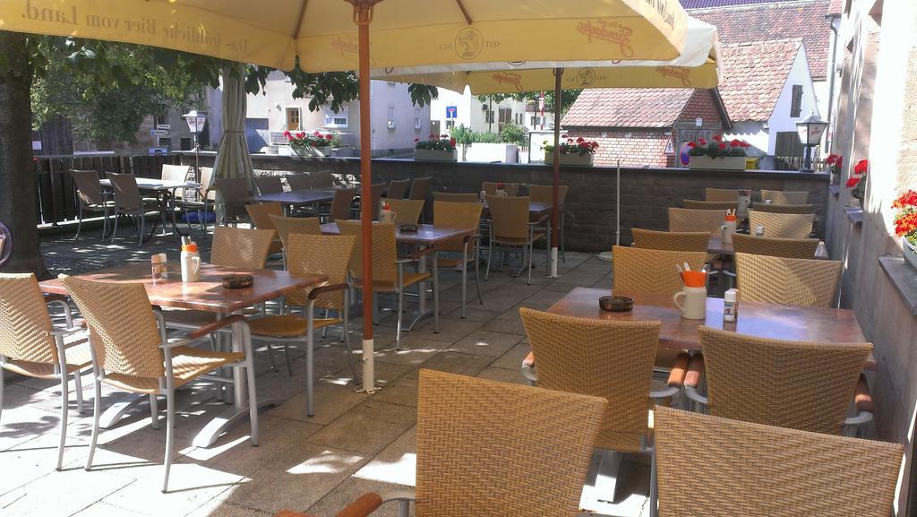Cadolzburg Gasthof Landhotel Gruner Baum المظهر الخارجي الصورة