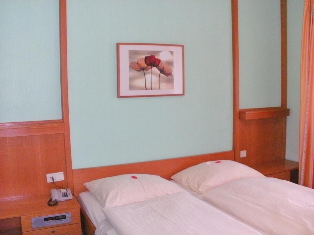 Cadolzburg Gasthof Landhotel Gruner Baum الغرفة الصورة