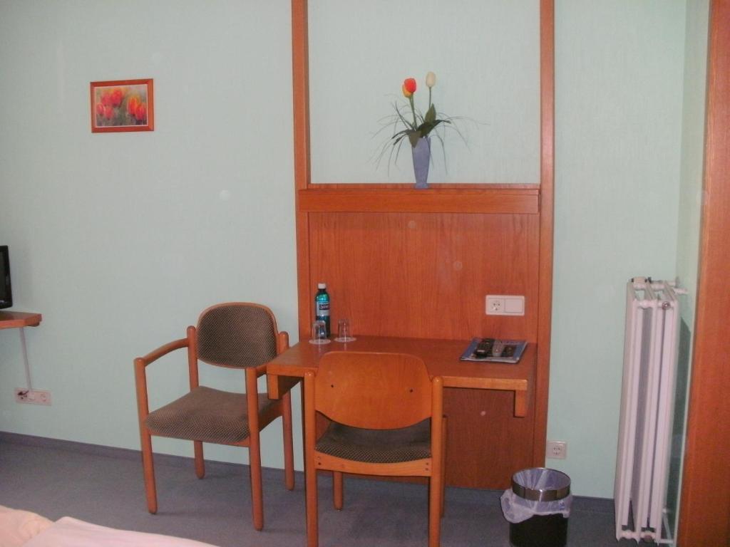 Cadolzburg Gasthof Landhotel Gruner Baum الغرفة الصورة