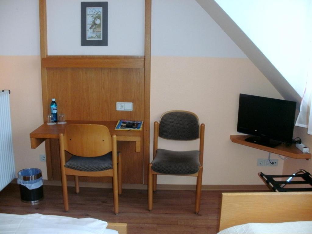 Cadolzburg Gasthof Landhotel Gruner Baum الغرفة الصورة