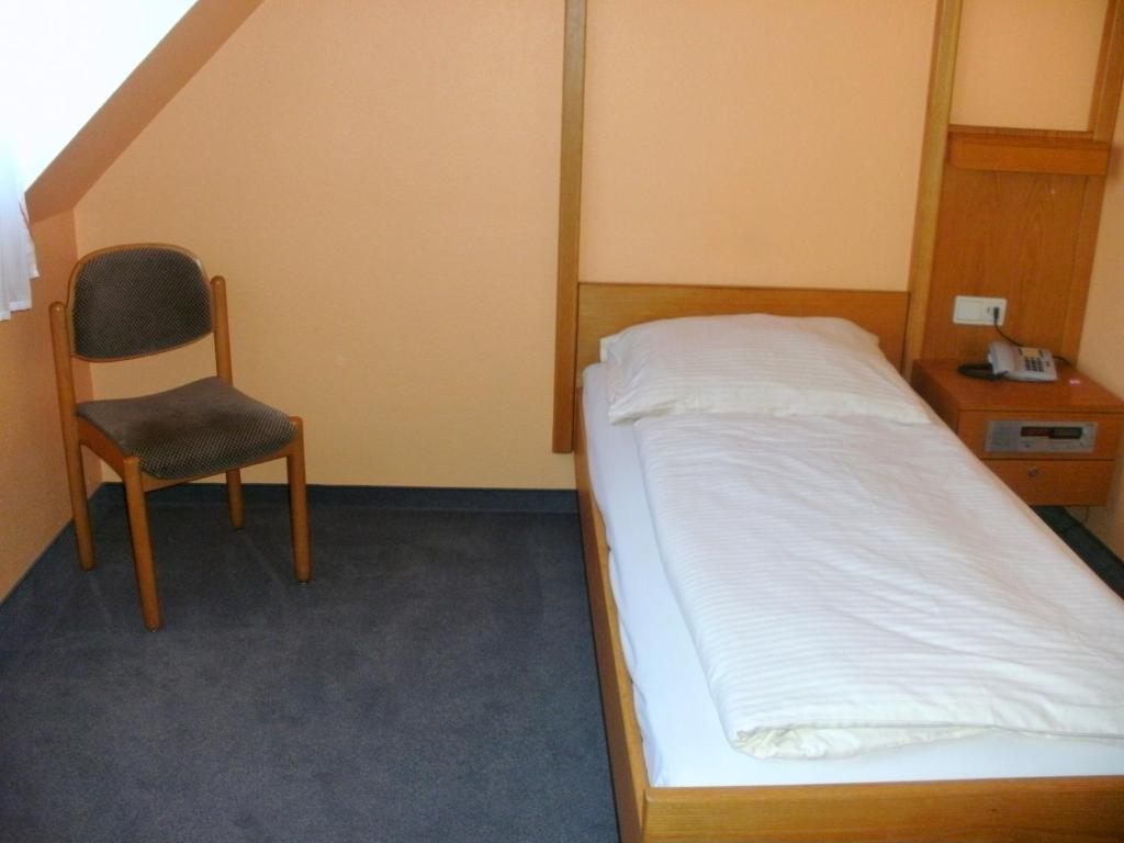 Cadolzburg Gasthof Landhotel Gruner Baum الغرفة الصورة