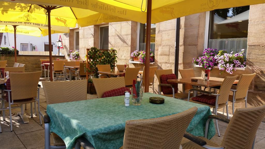 Cadolzburg Gasthof Landhotel Gruner Baum المظهر الخارجي الصورة