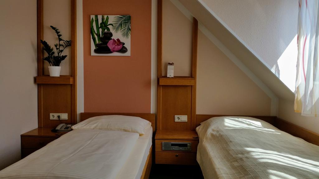 Cadolzburg Gasthof Landhotel Gruner Baum المظهر الخارجي الصورة
