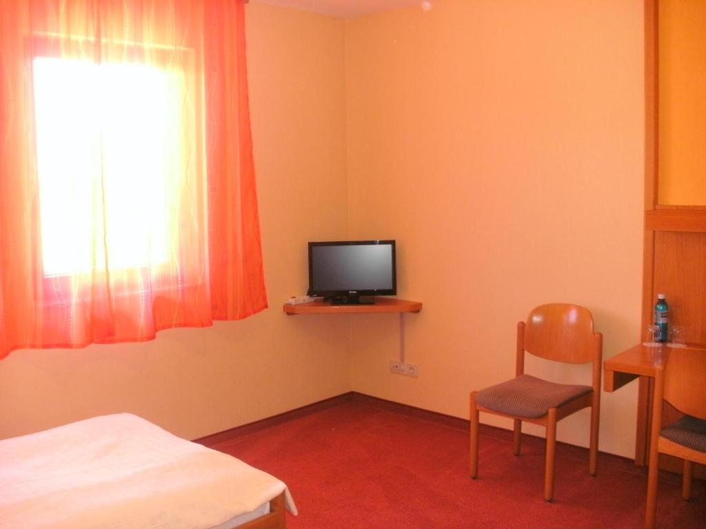 Cadolzburg Gasthof Landhotel Gruner Baum المظهر الخارجي الصورة