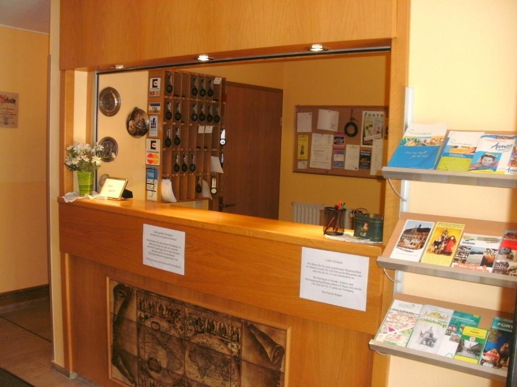 Cadolzburg Gasthof Landhotel Gruner Baum المظهر الخارجي الصورة