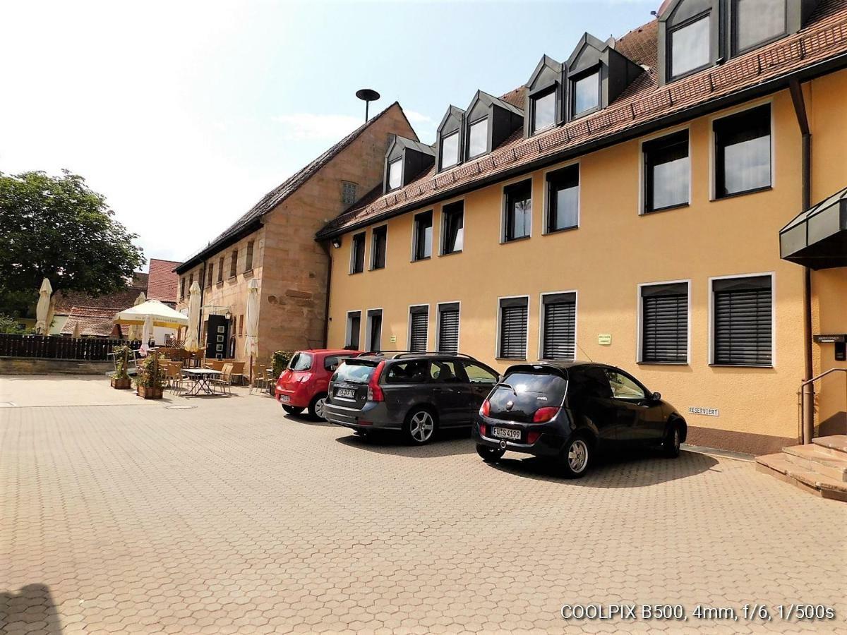 Cadolzburg Gasthof Landhotel Gruner Baum المظهر الخارجي الصورة