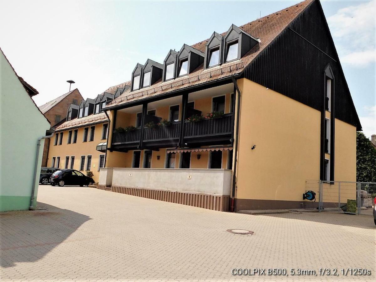 Cadolzburg Gasthof Landhotel Gruner Baum المظهر الخارجي الصورة